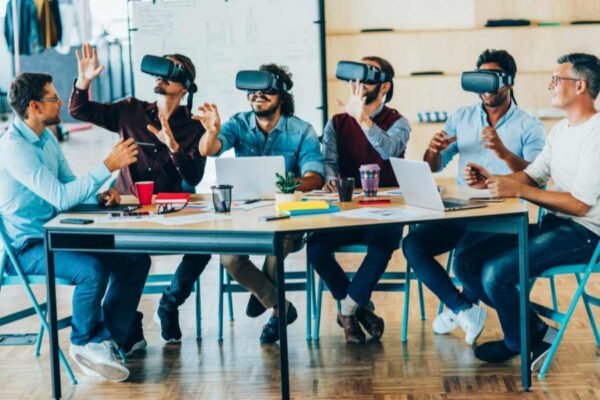 Realidad Virtual y Aumentada en la Web 3.0: Experiencias Inmersivas en Línea